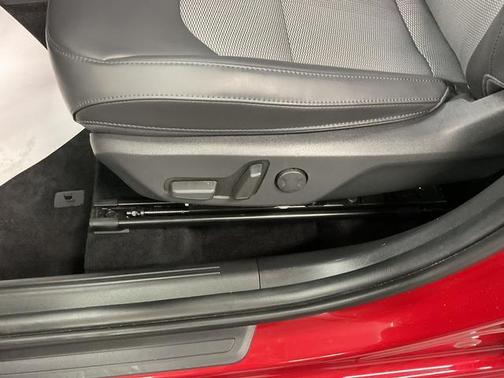 2024 Kia Niro EX Touring