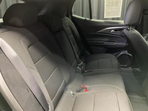 2025 Chevrolet Equinox EV LT 1