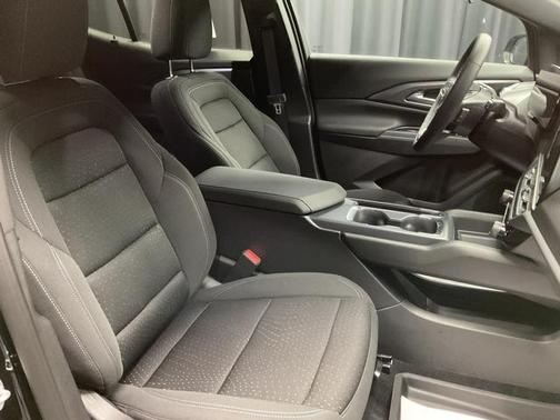 2025 Chevrolet Equinox EV LT 1