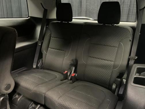 2018 GMC Acadia SLE-2