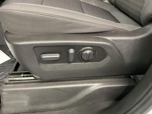 Summit White 2022 Chevrolet Silverado 3500 LT