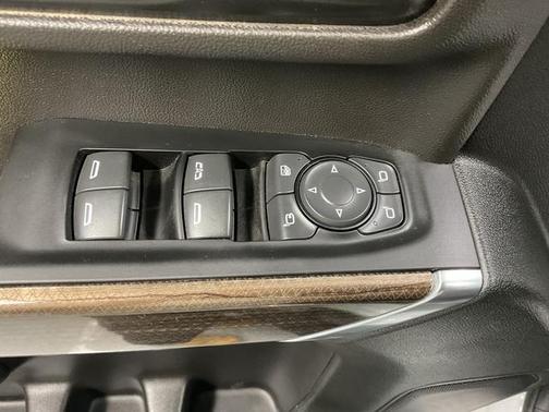 Summit White 2022 Chevrolet Silverado 3500 LT