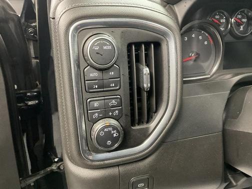 2022 Chevrolet Silverado 1500 Limited LT Trail Boss