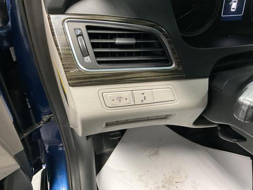 2017 Hyundai SONATA Limited