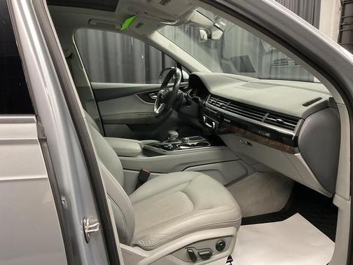 2017 Audi Q7 3.0T Prestige