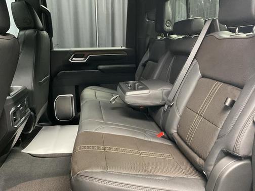 2026 Chevrolet Silverado 3500 High Country