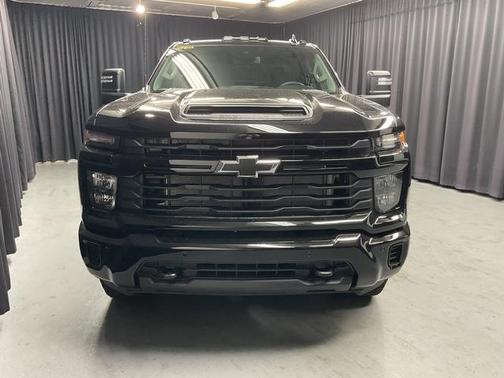 2025 Chevrolet Silverado 2500 Custom