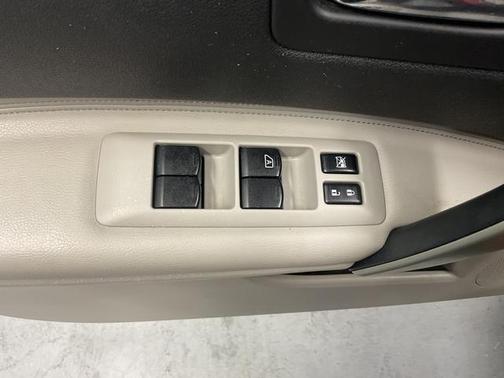 2011 Nissan Rogue SV