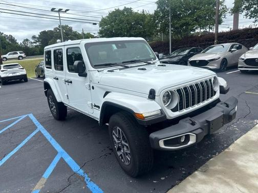 Bright White Clearcoat 2025 Jeep Wrangler Sahara