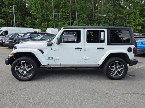 Bright White Clearcoat 2024 Jeep Wrangler 4xe Sport
