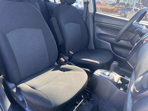 2024 Mitsubishi Mirage G4 ES