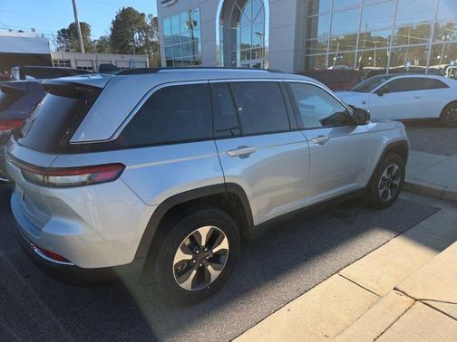 2024 Jeep Grand Cherokee 4xe Base