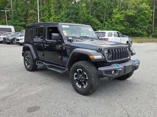 Black Clearcoat 2024 Jeep Wrangler 4xe Rubicon