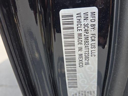 Diamond Black 2026 Jeep Cherokee LAREDO/LIMITED