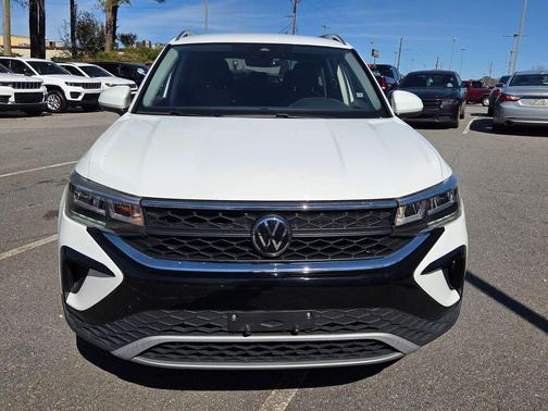 2024 Volkswagen Taos 1.5T SE