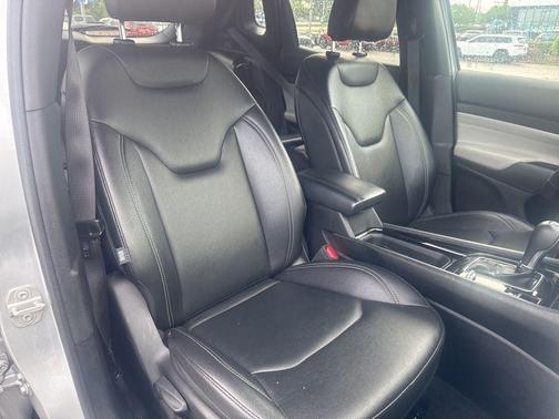 Silver Zynith 2025 Jeep Compass Limited