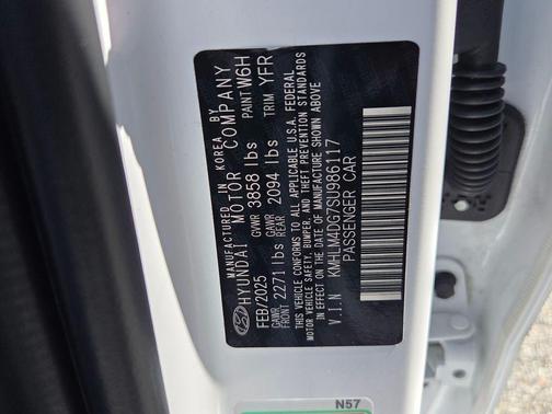 2025 Hyundai ELANTRA SEL Sport