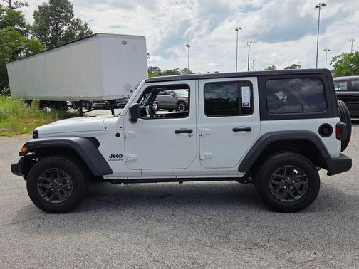 Bright White Clearcoat 2025 Jeep Wrangler Sport