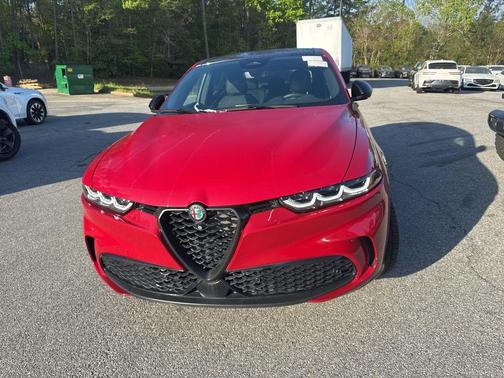 Rosso 2024 Alfa Romeo Tonale Veloce
