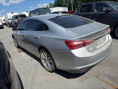 Silver Ice Metallic 2021 Chevrolet Malibu LT