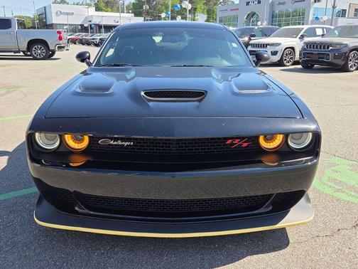 Pitch Black Clearcoat 2023 Dodge Challenger R/T Scat Pack