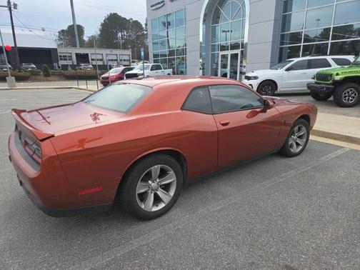 2021 Dodge Challenger SXT