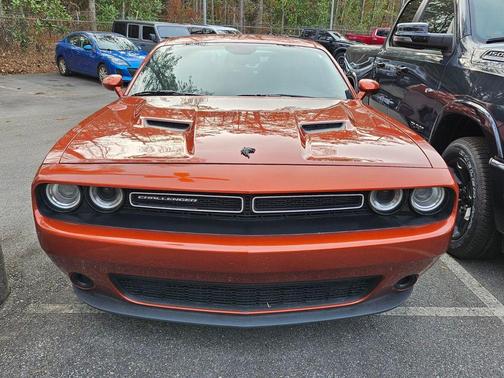 2021 Dodge Challenger SXT