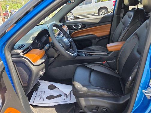 Hydro Blue Pearlcoat 2024 Jeep Compass Limited