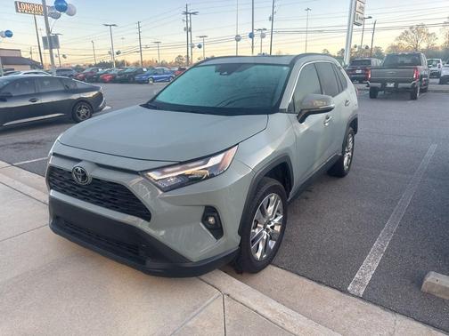 2023 Toyota RAV4 XLE Premium