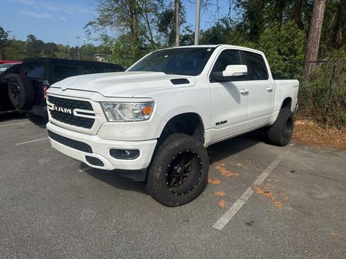Bright White Clearcoat 2022 RAM 1500 Big Horn