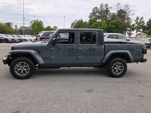 Anvil Clearcoat 2026 Jeep Gladiator Sport
