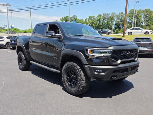Diamond Black 2026 RAM 1500 RHO