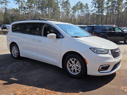 2022 Chrysler Pacifica Touring-L