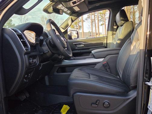 Diamond Black 2026 RAM 1500 Big Horn/Lone Star