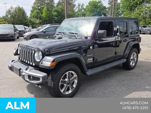 Black Clearcoat 2021 Jeep Wrangler Unlimited Sahara