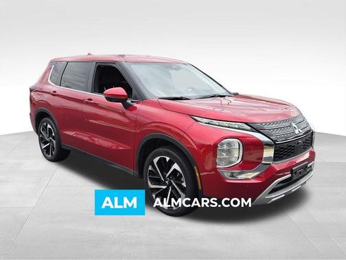 Red 2024 Mitsubishi Outlander SE