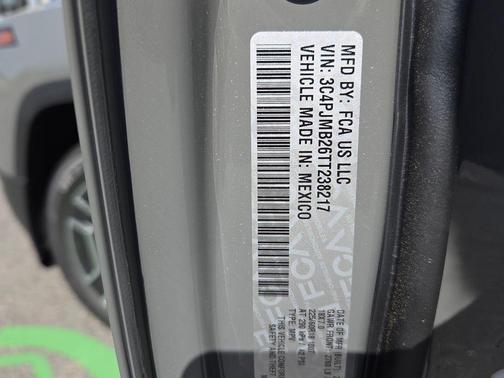2026 Jeep Cherokee LAREDO/LIMITED