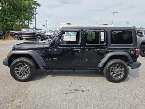 Black Clearcoat 2025 Jeep Wrangler Sport