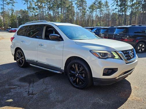 2017 Nissan Pathfinder Platinum