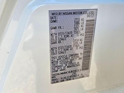 2017 Nissan Pathfinder Platinum