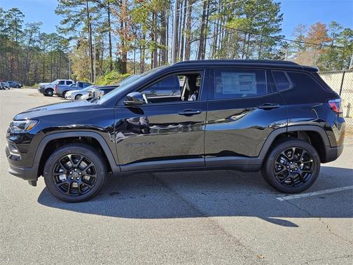 2026 Jeep Compass Latitude