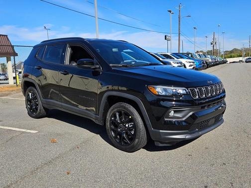 2026 Jeep Compass Latitude