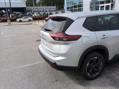 Brilliant Silver Metallic 2025 Nissan Rogue SV