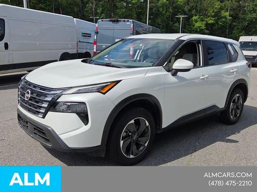 Everest White P 2025 Nissan Rogue SV