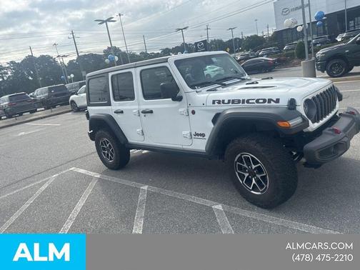 Bright White Clearcoat 2025 Jeep Wrangler Rubicon