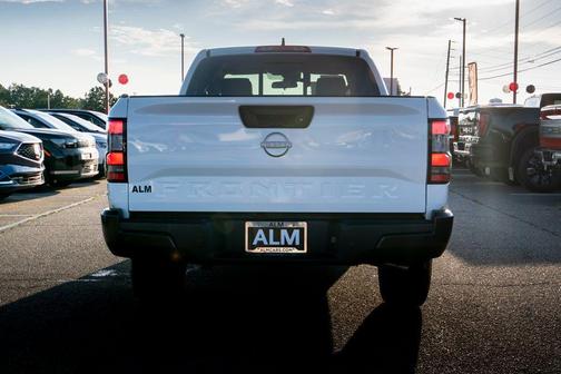 2025 Nissan Frontier S