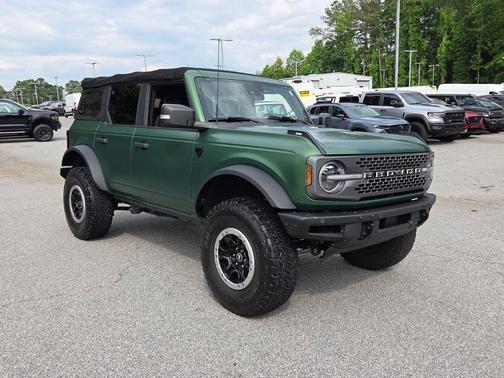 Green Metallic 2022 Ford Bronco Badlands