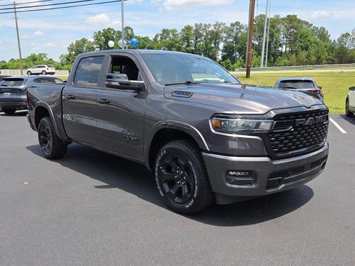 Granite Crystal Clearcoat Metallic 2026 RAM 1500 Big Horn/Lone Star