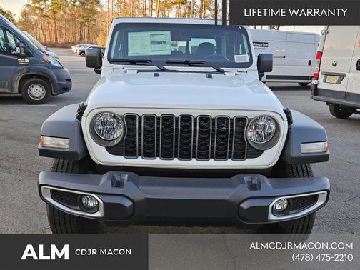 Bright White Clearcoat 2026 Jeep Gladiator Sport