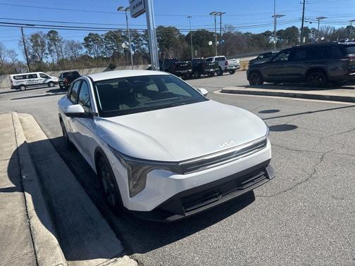 2025 Kia K4 